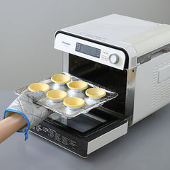 heavy-duty foil in a kitchen setting