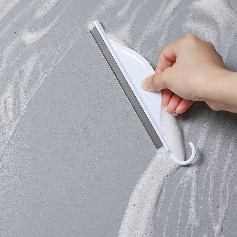 ergonomic handle of the silicone squeegee
