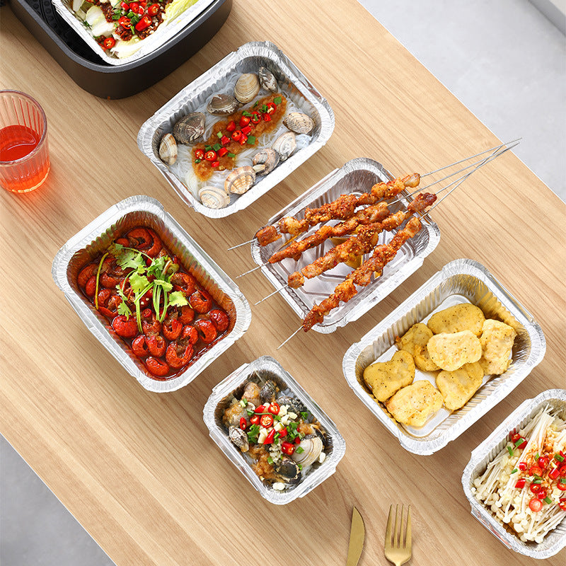 Elegant aluminium foil trays on table