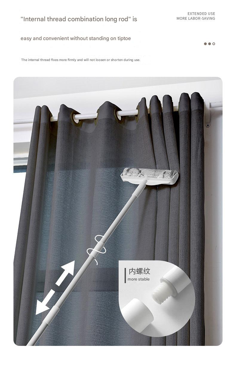 Effortlessly removing pet hair with the roller