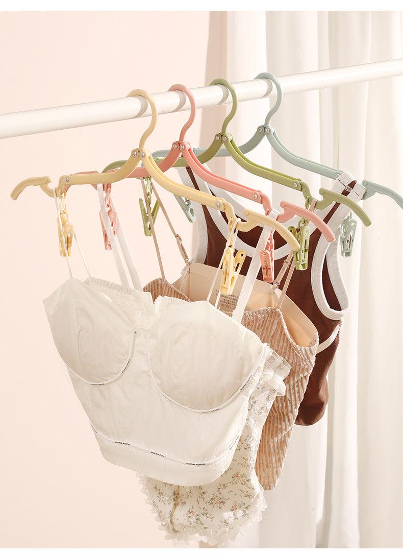 Hanging socks and clothes with a portable hanger