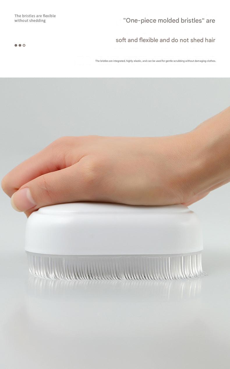 Cleaning brush suitable for collars and undergarments