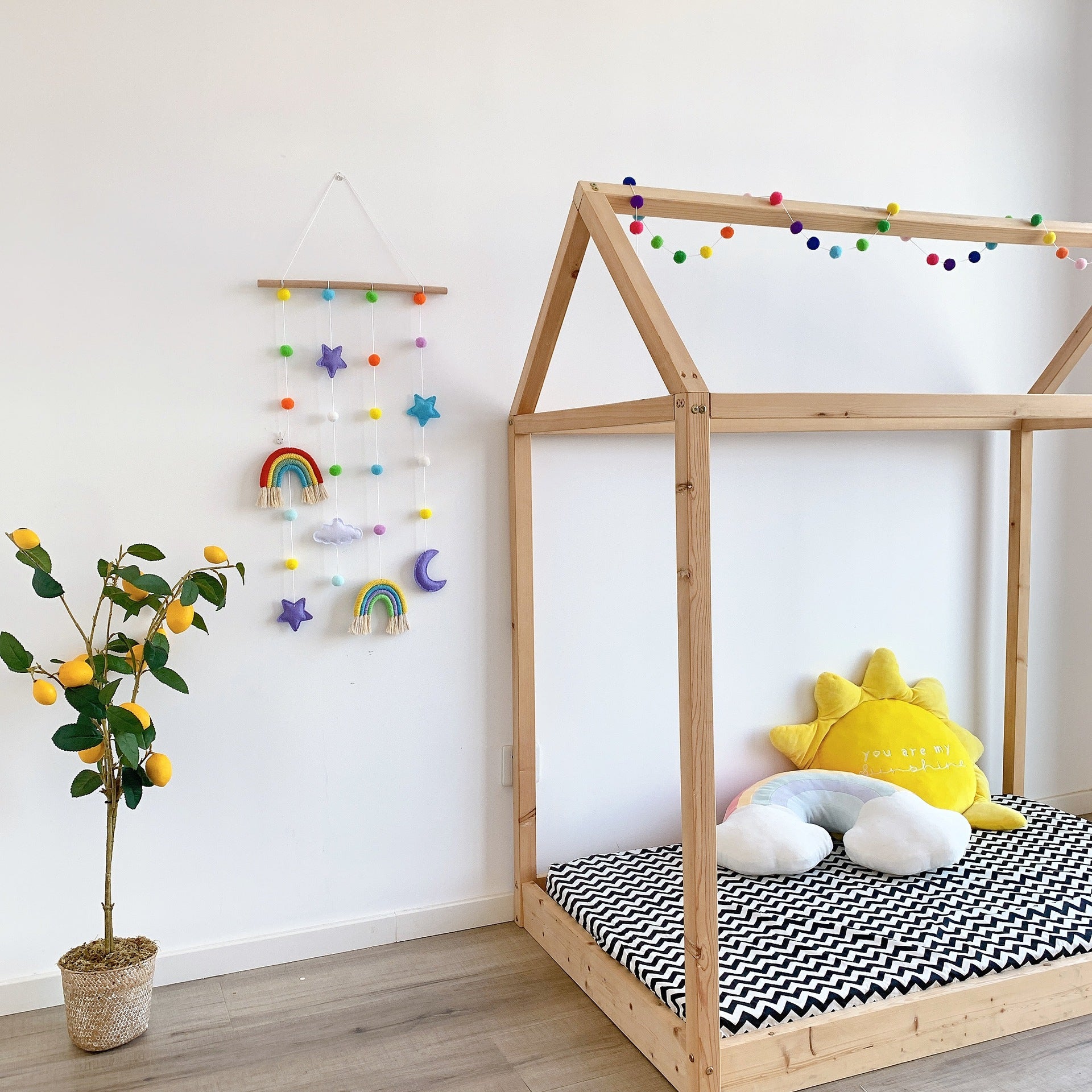 Colourful wall-mounted organiser for children's accessories