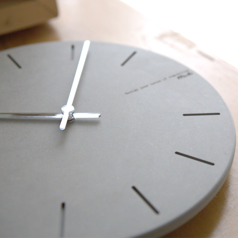 Back view of silent wall clock with hook