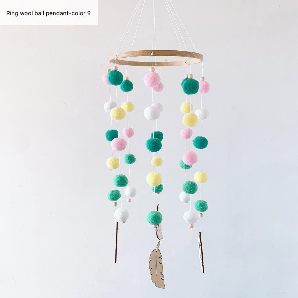 Lightweight wind chime in vibrant colors