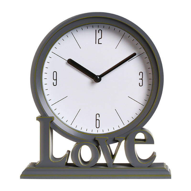 Elegant European Plastic Silent Clock - Close Up