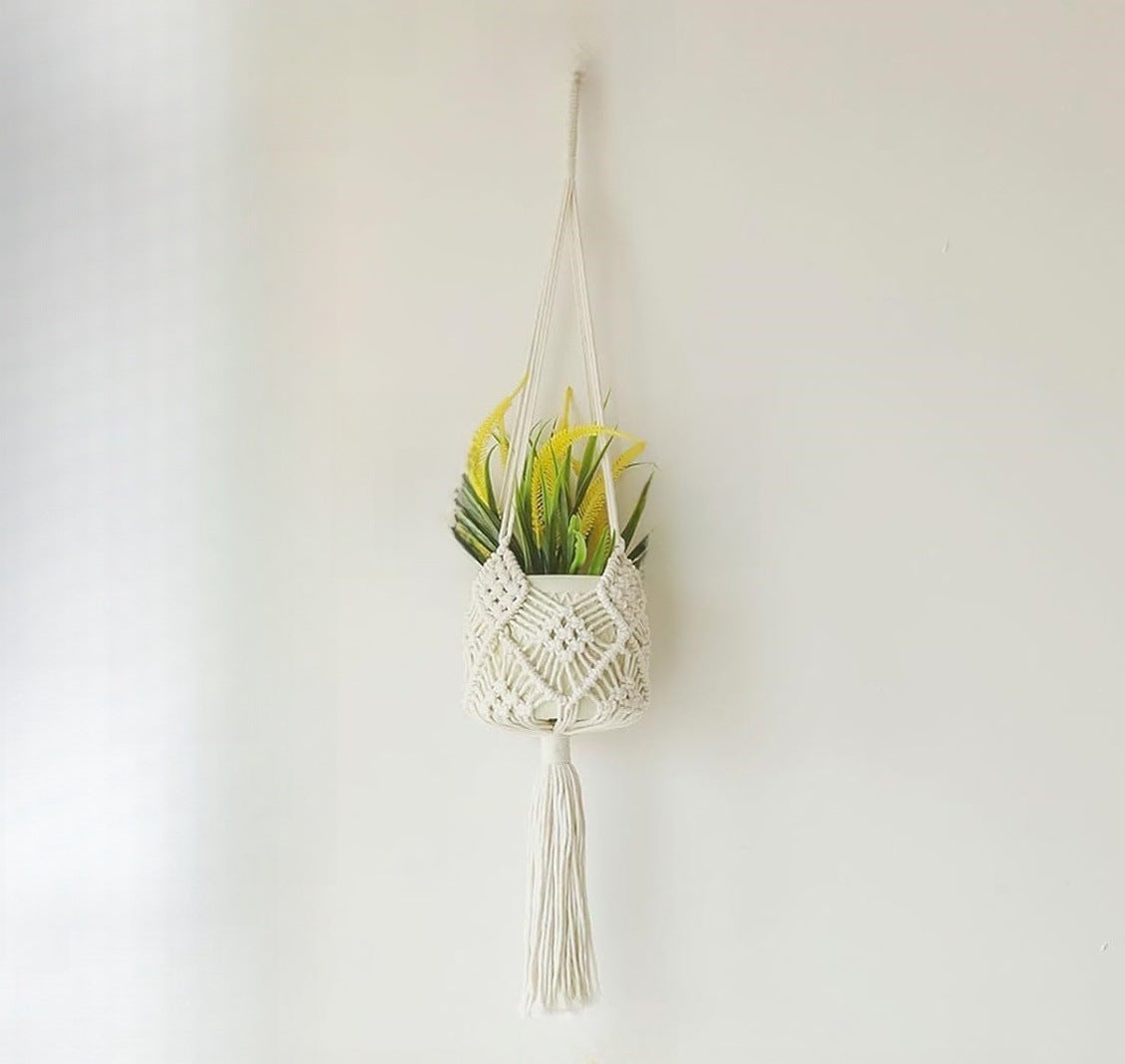 Unique plant display ideas with suspended baskets