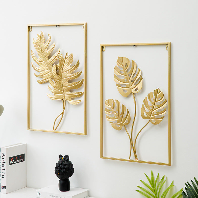 modern metal leaf wall décor in living room
