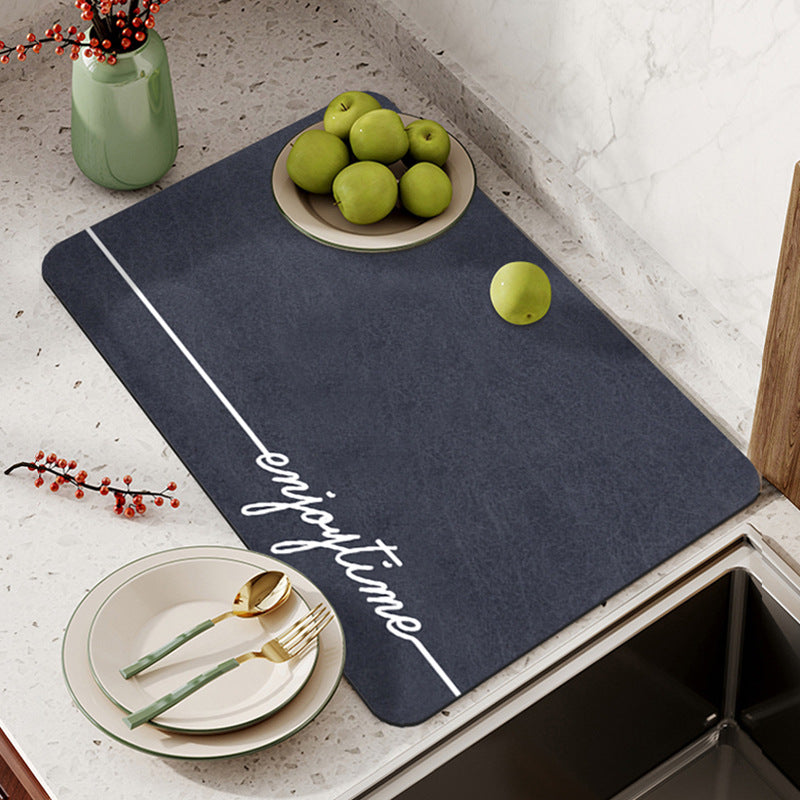 Drying mat on stylish bar top