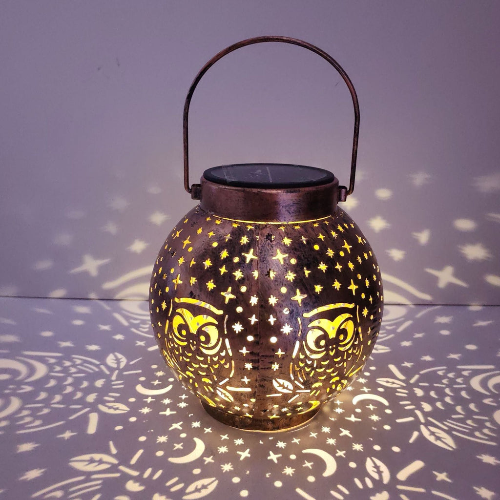 Solar-powered light casting enchanting shapes