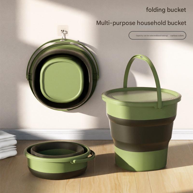 Portable water container for outdoor use